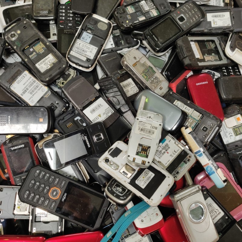 GSM con tastiera senza batteria